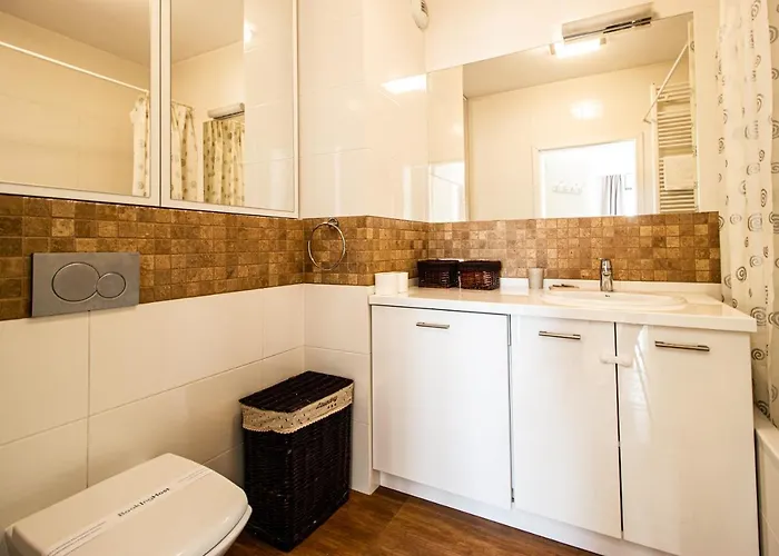 Lejlighed Krasinskiego Zoliborz Stylish By Bookinghost